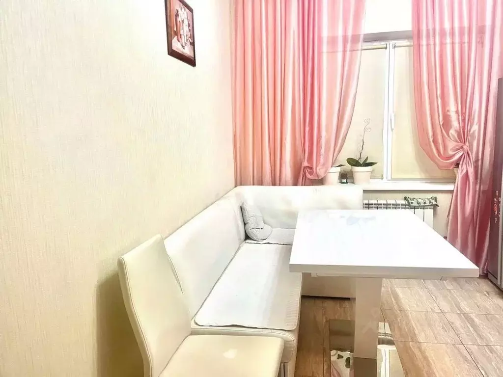 2-к кв. Волгоградская область, Волгоград ул. Зевина, 1Б (62.1 м) - Фото 2