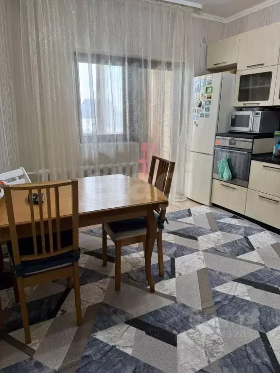 3-к кв. Ямало-Ненецкий АО, Губкинский 14-й мкр, 20 (97.7 м) - Фото 1