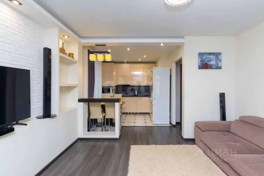 1-к кв. Тюменская область, Тюмень ул. Западносибирская, 2 (53.0 м) - Фото 1