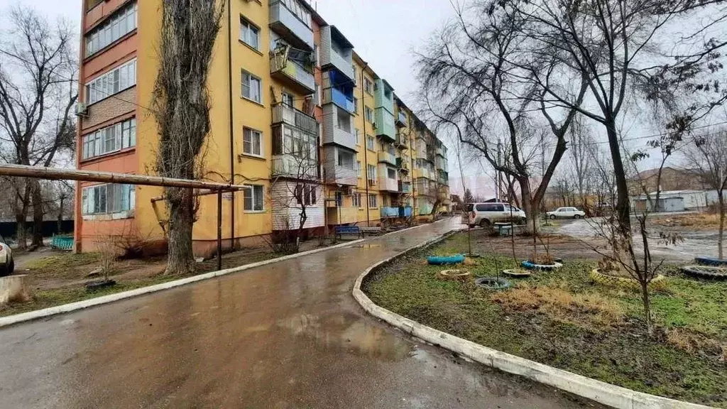 3-к кв. Астраханская область, Астрахань 3-й Интернационал мкр, пер. ... - Фото 0