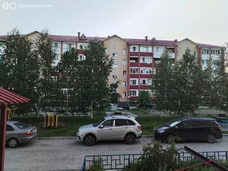 3-комнатная квартира: Бийск, улица Александра Матросова, 31 (59.9 м) - Фото 1