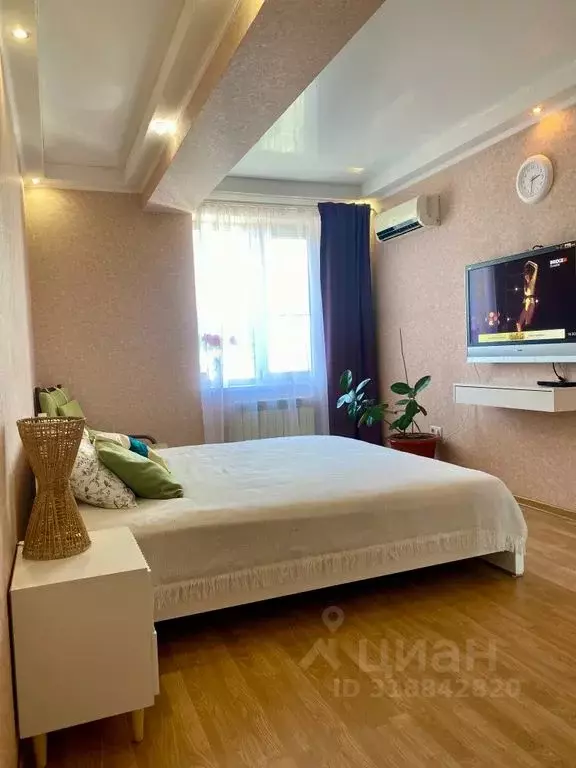 2-к кв. Краснодарский край, Сочи ул. Макаренко, 8/9 (43.0 м) - Фото 0