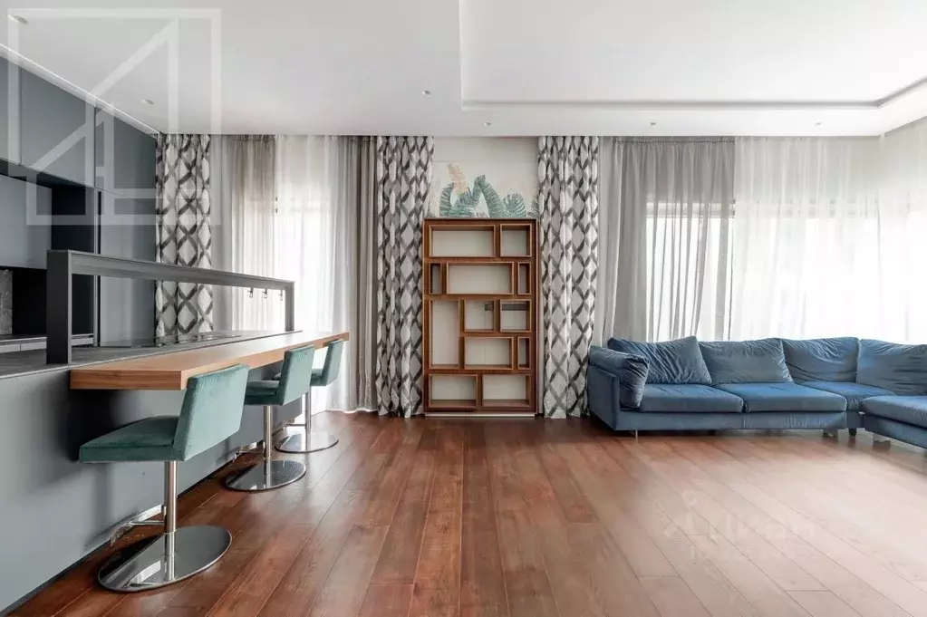 3-к кв. Москва Мосфильмовская ул., 1А (112.0 м) - Фото 0