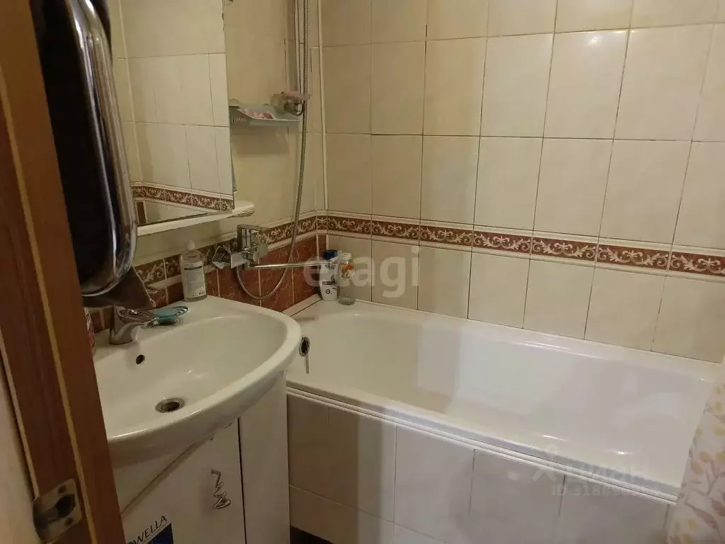 2-к кв. Хабаровский край, Хабаровск ДОС кв-л, 59 (49.9 м) - Фото 0