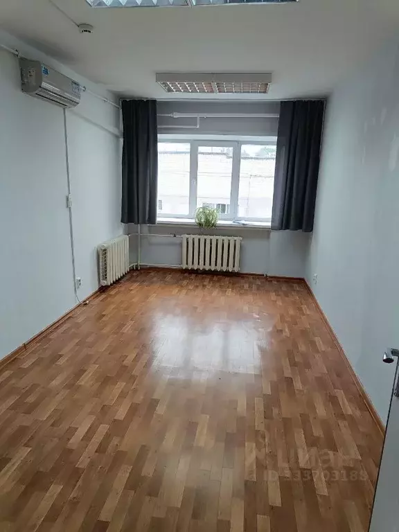 Офис в Кировская область, Киров ул. Ивана Попова, 61 (17 м) - Фото 1