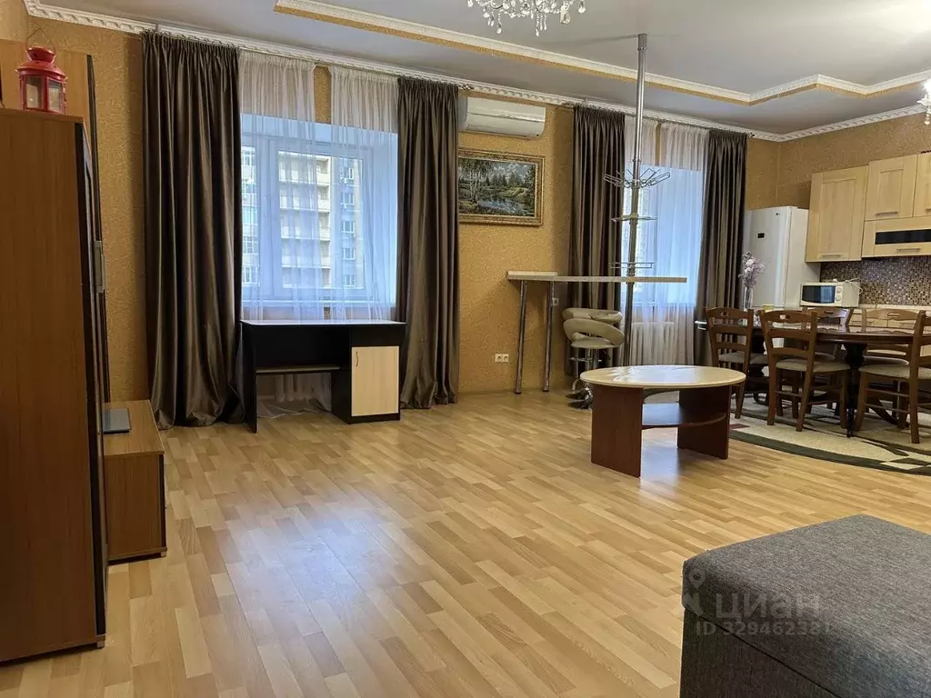 2-к кв. Татарстан, Казань ул. Адоратского, 1 (78.0 м) - Фото 2