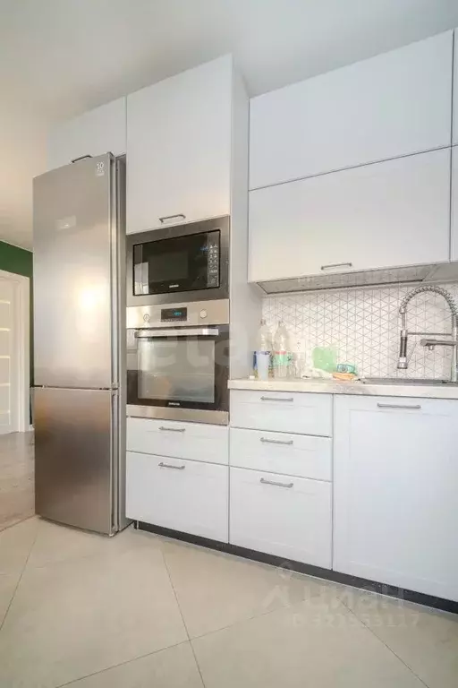 3-к кв. Иркутская область, Иркутск ул. Лермонтова, 329 (56.1 м) - Фото 1