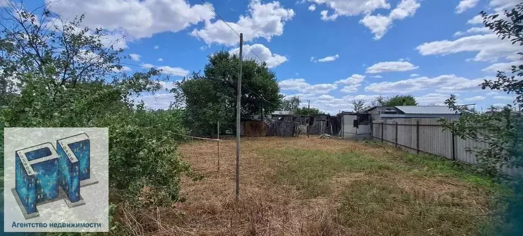 Дом в Волгоградская область, Среднеахтубинский район, Куйбышевское ... - Фото 1