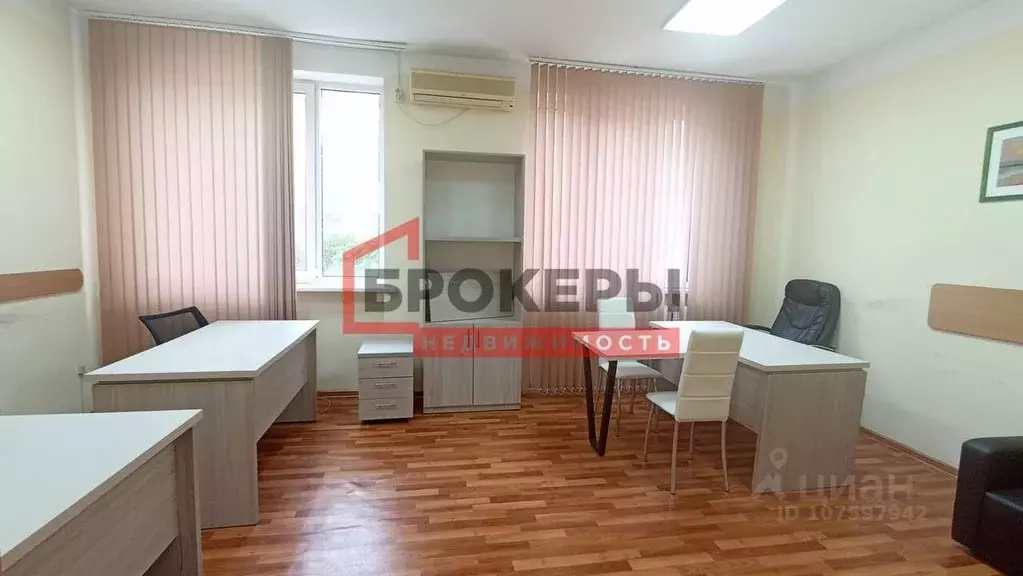 Офис в Севастополь ул. Воронина, 10 (23 м) - Фото 0