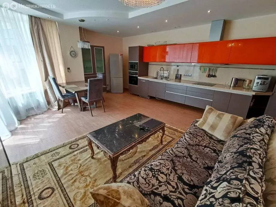 4-комнатная квартира: Новосибирск, улица Чаплыгина, 93 (138.4 м) - Фото 0