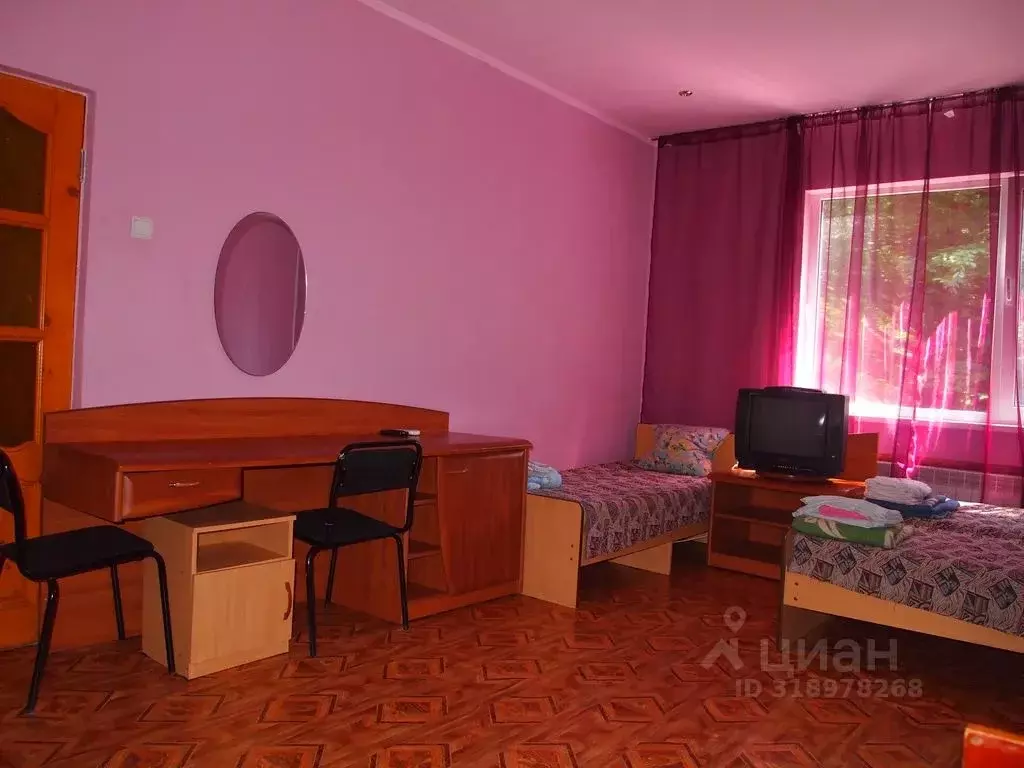 Комната Краснодарский край, Сочи Совет-Квадже мкр, ул. Сибирская, 24/1 - Фото 0