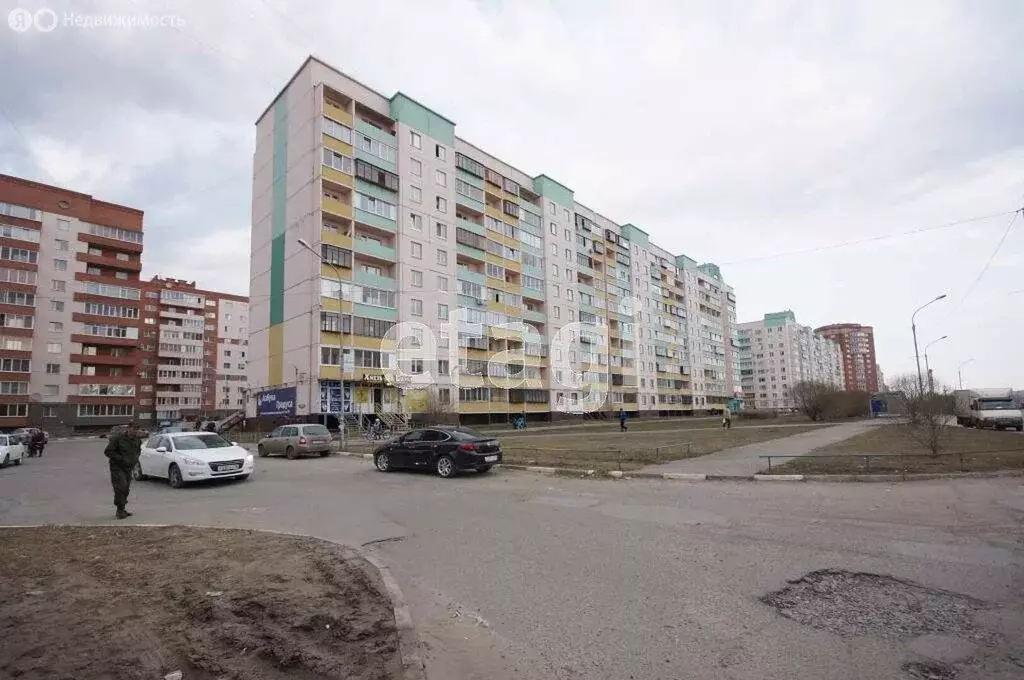 2-комнатная квартира: Омск, улица Крупской, 6 (60.6 м) - Фото 2