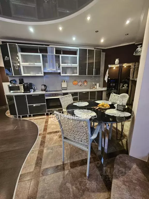 1-к кв. Ханты-Мансийский АО, Сургут ул. Гагарина, 12 (66.4 м) - Фото 2