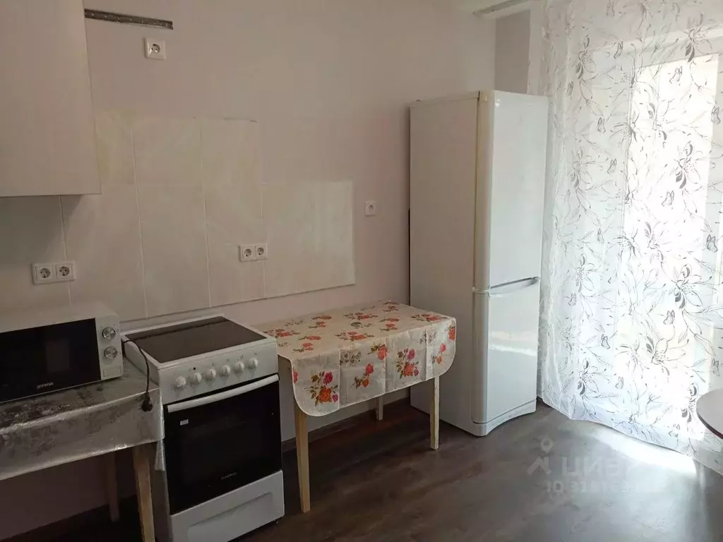 1-к кв. Алтайский край, Барнаул ул. 65 лет Победы, 9 (39.0 м) - Фото 2