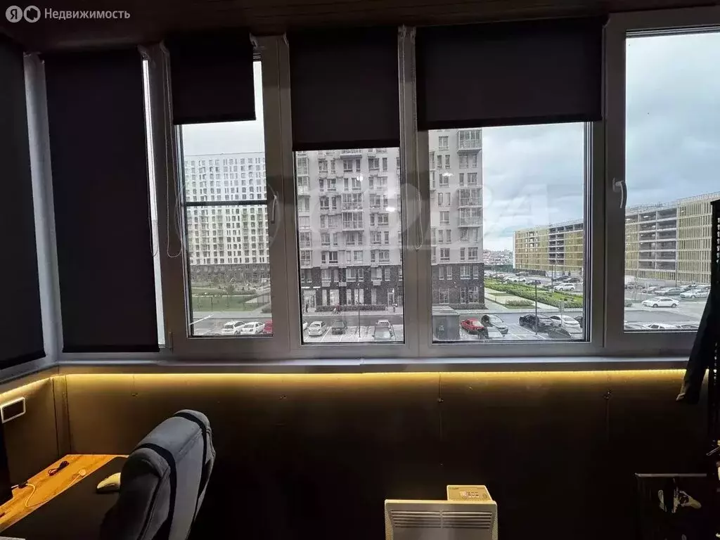 1-комнатная квартира: Тюмень, улица Тимофея Чаркова, 79к3 (35 м) - Фото 1