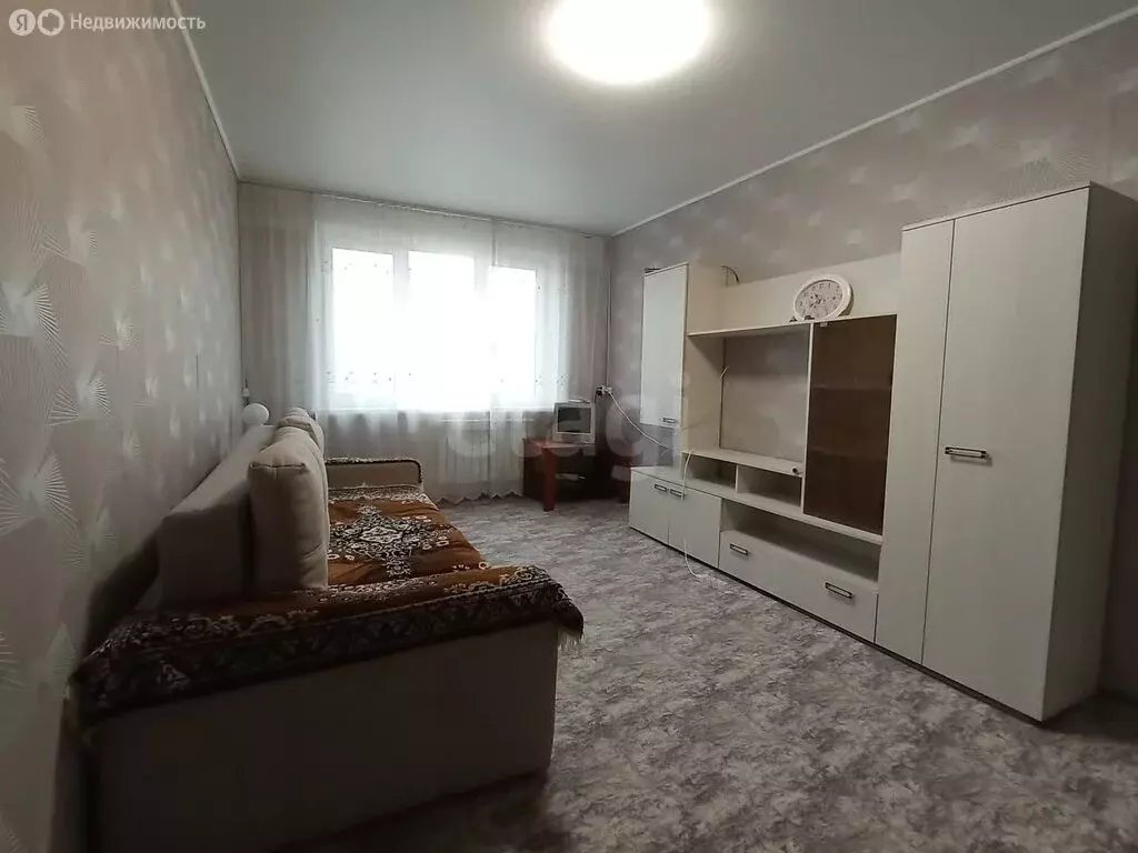 3-комнатная квартира: Энгельс, проспект Строителей, 9 (56.6 м) - Фото 1