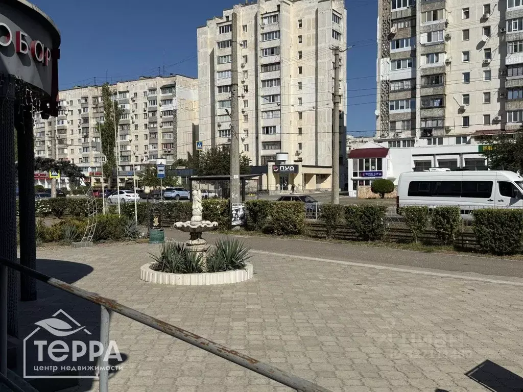 Торговая площадь в Крым, Евпатория просп. Победы, 63А (21 м) - Фото 2