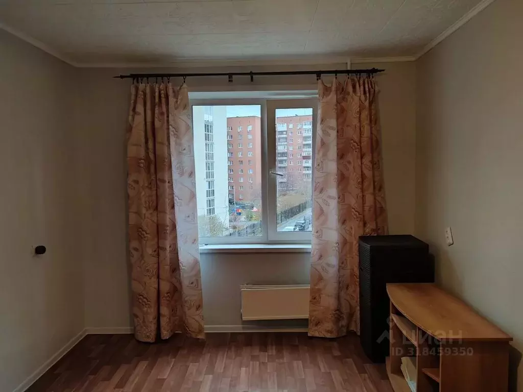 Комната Свердловская область, Екатеринбург ул. Маяковского, 6 (11.8 м) - Фото 0