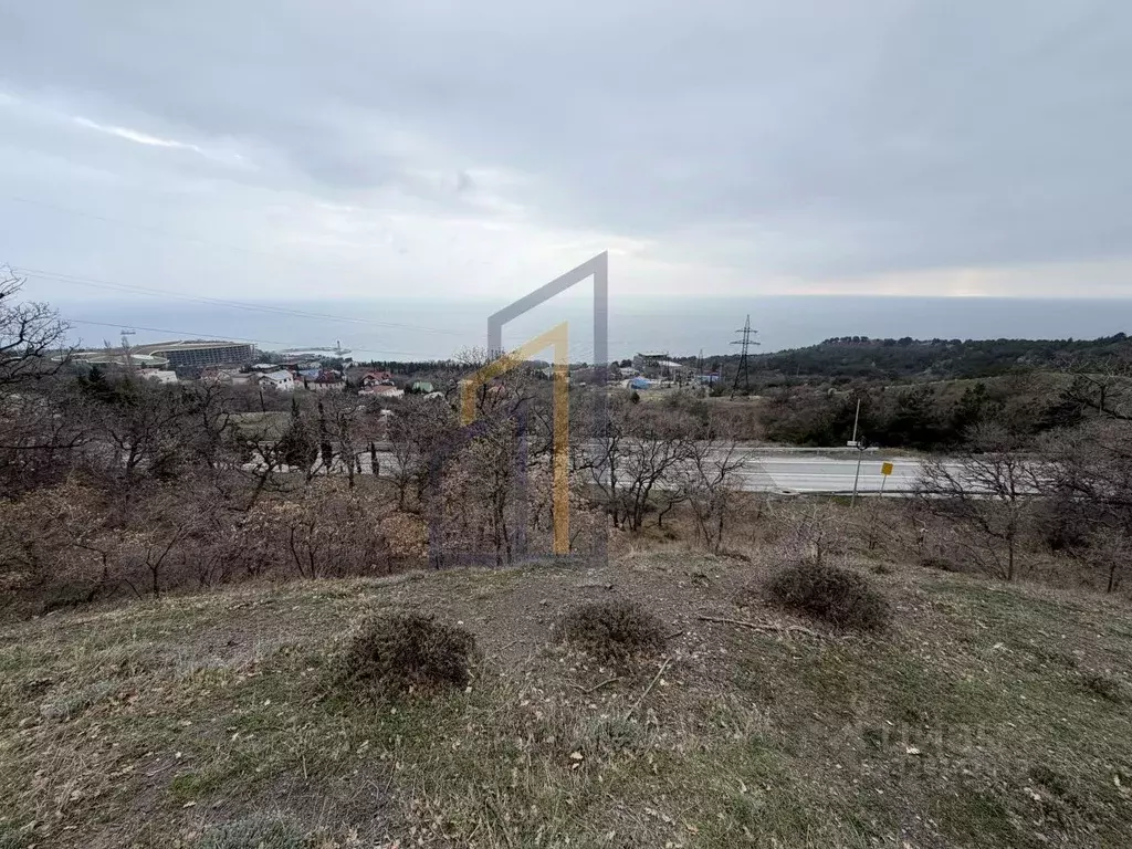 Участок в Крым, Ялта муниципальный округ, с. Оползневое ул. ... - Фото 1