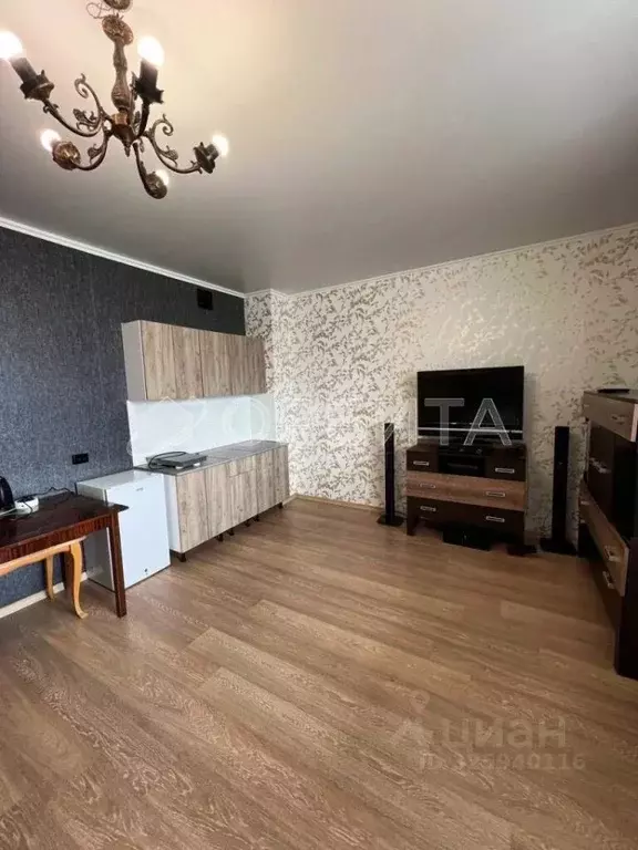 Студия Тюменская область, Тюмень Таврическая ул., 9к1 (36.0 м) - Фото 1