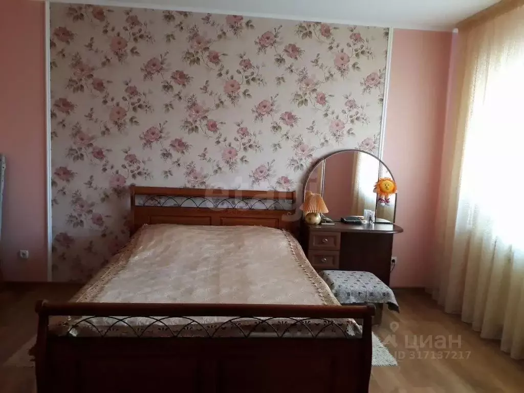 2-к кв. Белгородская область, Белгород ул. Щорса, 57 (80.0 м) - Фото 0