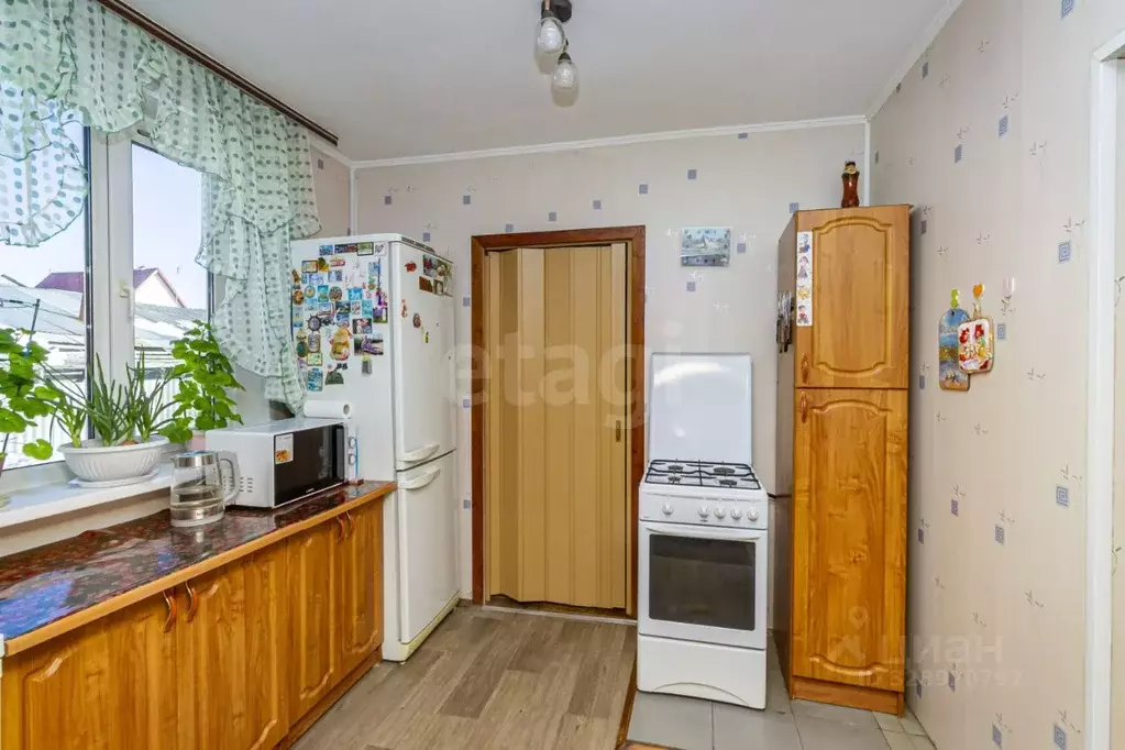 Дом в Ханты-Мансийский АО, Сургут пос. Снежный, ул. Геофизиков (75 м) - Фото 1