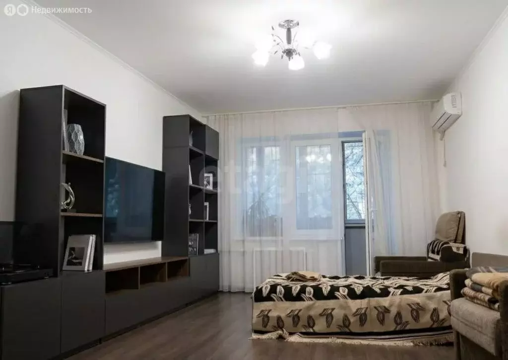 1-комнатная квартира: Энгельс, Ленинградская улица, 5 (38 м) - Фото 2
