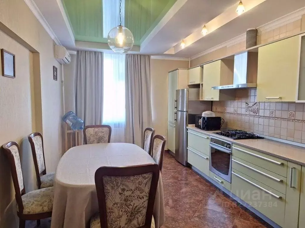 2-к кв. Крым, Симферополь ул. Тургенева, 23А (80.0 м) - Фото 1