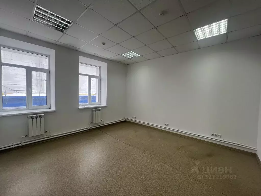 Офис в Татарстан, Казань ул. Ирек, 1 (18 м) - Фото 2