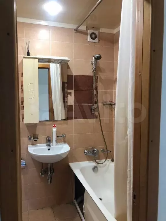 2-к. квартира, 40 м, 1/5 эт. - Фото 1