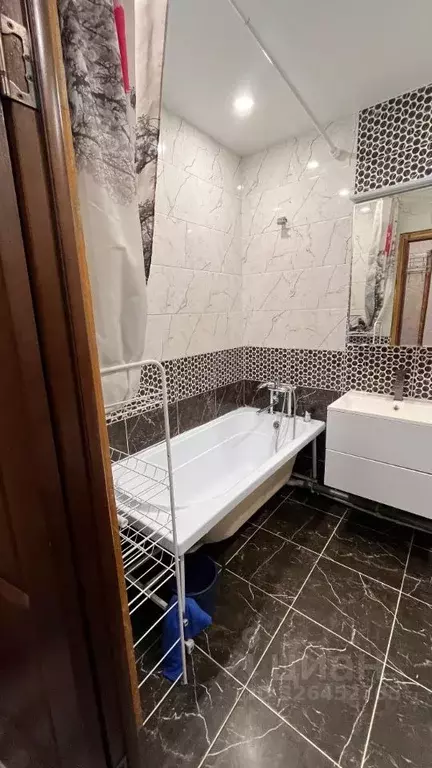 1-к кв. Татарстан, Казань ул. Александра Курынова, 10к3 (30.0 м) - Фото 2