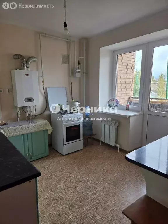 3-комнатная квартира: Новошахтинск, Харьковская улица, 231 (55 м) - Фото 1