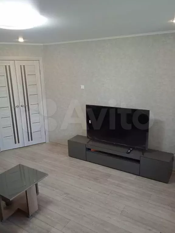 Комната 30 м в 2-к., 2/2 эт. - Фото 1