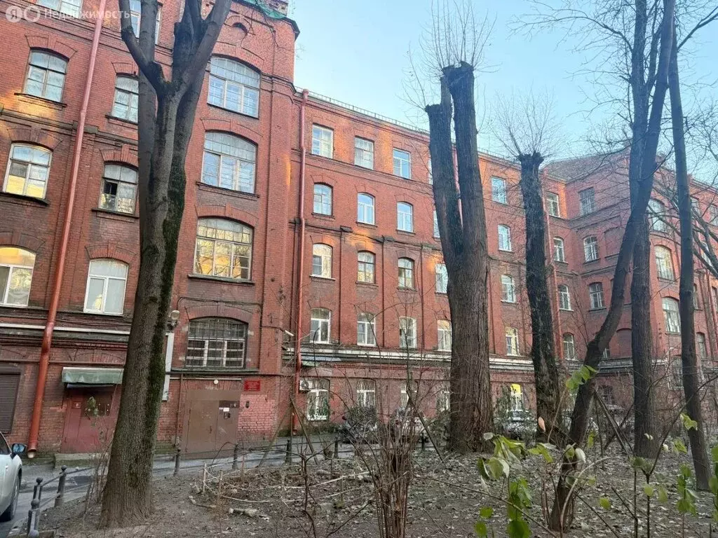 1к в 12-комнатной квартире (10.1 м) - Фото 1