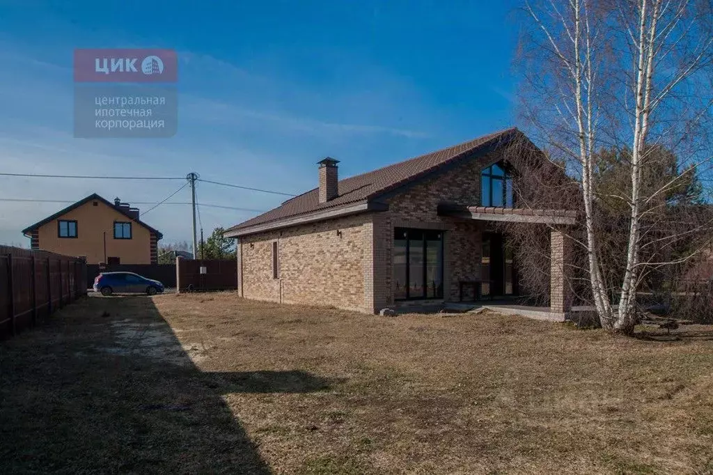 Дом в Рязанская область, Рязанский район, Дубровическое с/пос, с. ... - Фото 2