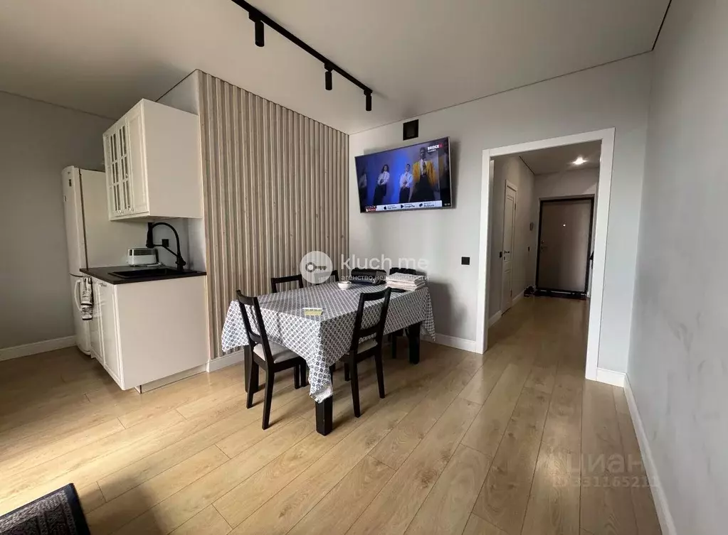 2-к кв. Татарстан, Казань ул. Вишневского, 57А (77.0 м) - Фото 1