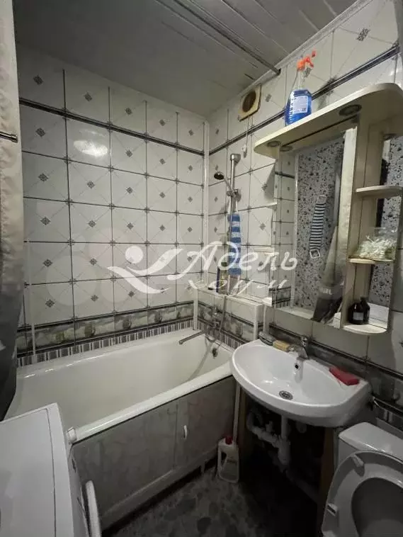3-к. квартира, 55,9 м, 3/5 эт. - Фото 0