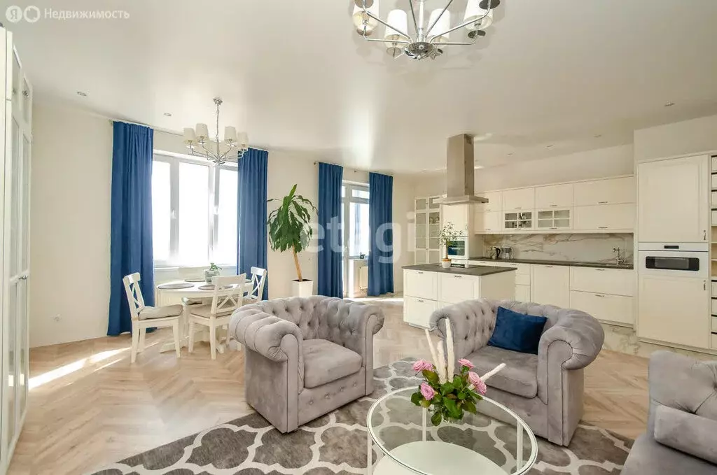 3-комнатная квартира: Новосибирск, улица Семьи Шамшиных, 20 (113.8 м) - Фото 1