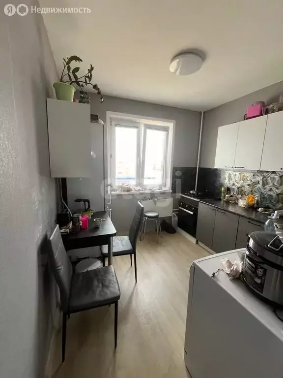 2-комнатная квартира: Шадринск, улица Автомобилистов, 44 (56.2 м) - Фото 0