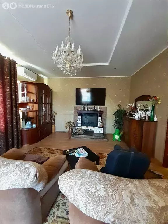 Дом в Батайск, улица Коммунаров, 166 (280 м) - Фото 1