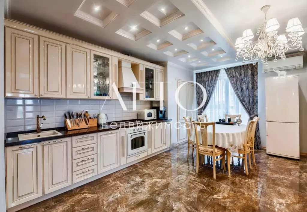 3-к кв. Краснодарский край, Сочи Центральный мкр, ул. Первомайская, 19 ... - Фото 1