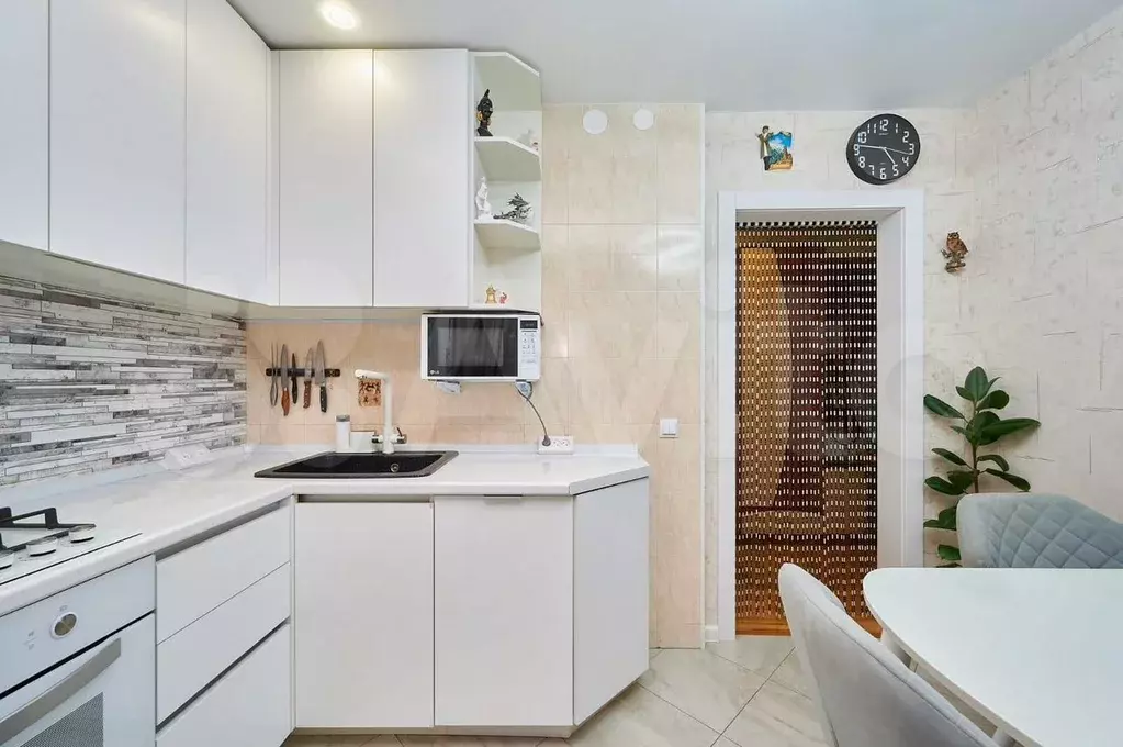4-к. квартира, 71 м, 2/9 эт. - Фото 1