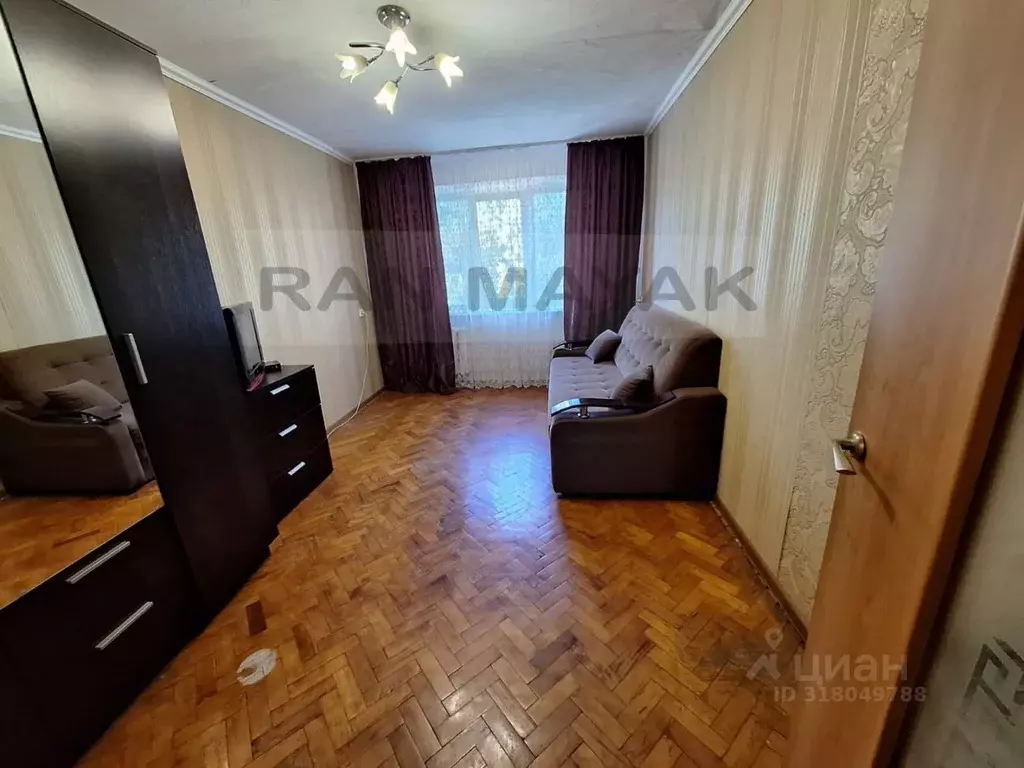 2-к кв. Адыгея, Майкоп ул. Димитрова, 13 (38.6 м) - Фото 0