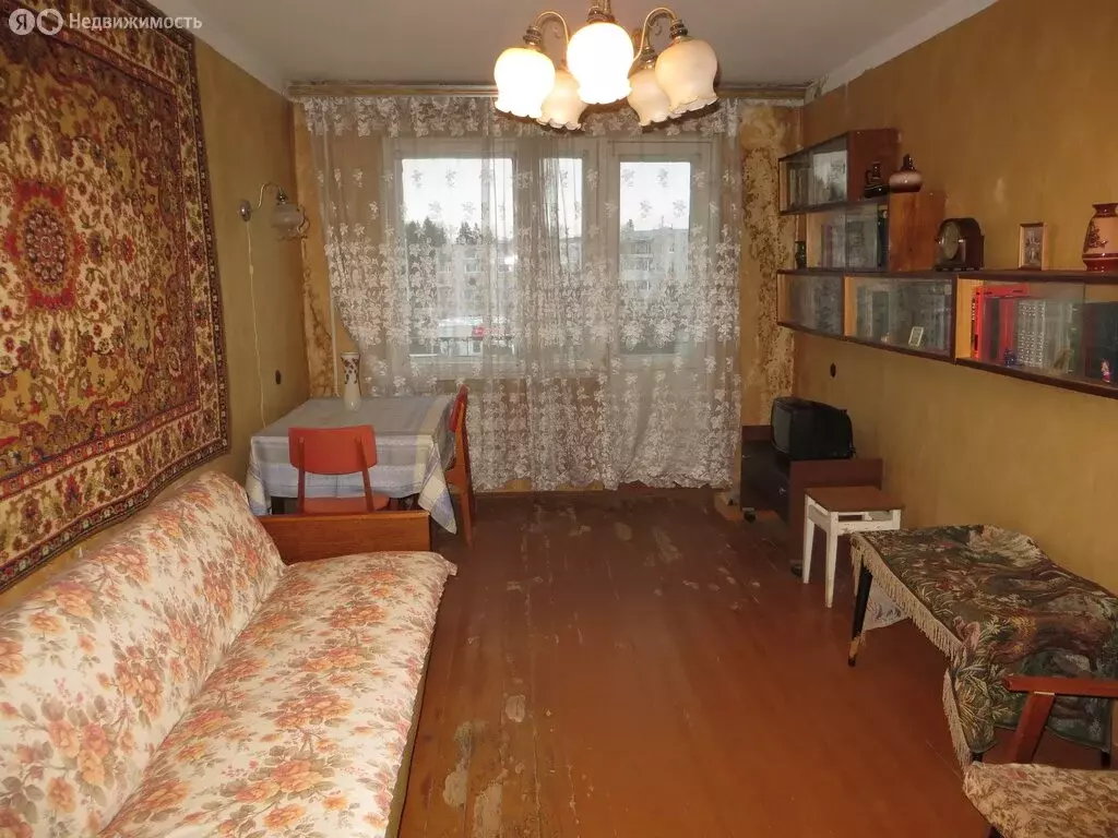 2-комнатная квартира: посёлок городского типа Редкино, Академическая ... - Фото 1