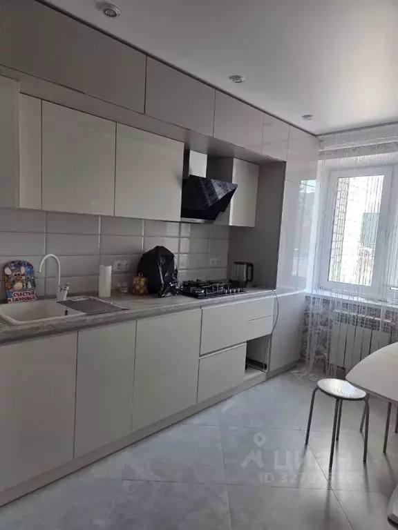 3-к кв. Смоленская область, Смоленск Киевский пер., 18 (77.5 м) - Фото 1