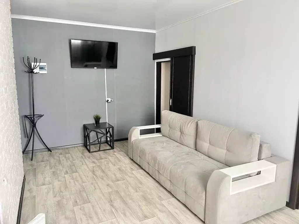 2-к кв. Волгоградская область, Урюпинск просп. Ленина, 137 (42.0 м) - Фото 1