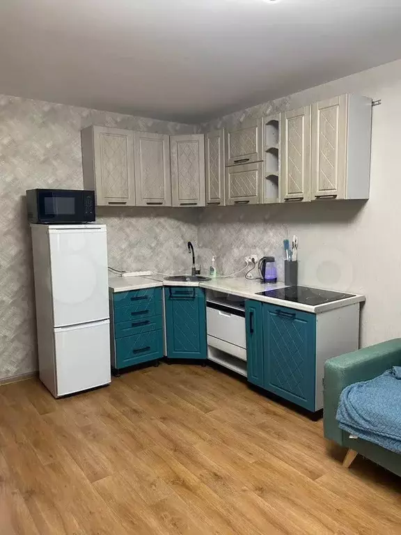 2-к. квартира, 47 м, 1/18 эт. - Фото 0