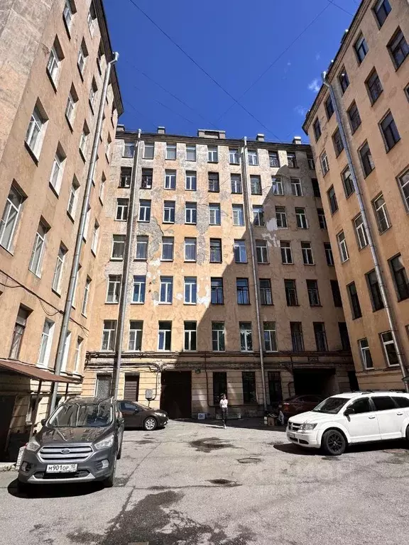 Комната Санкт-Петербург 10-я Васильевского острова линия, 45 (18.0 м) - Фото 0