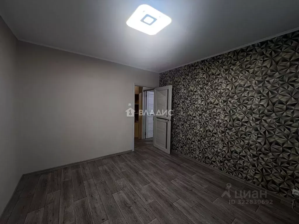 3-к кв. Владимирская область, Ковров ул. Циолковского, 21 (64.7 м) - Фото 2