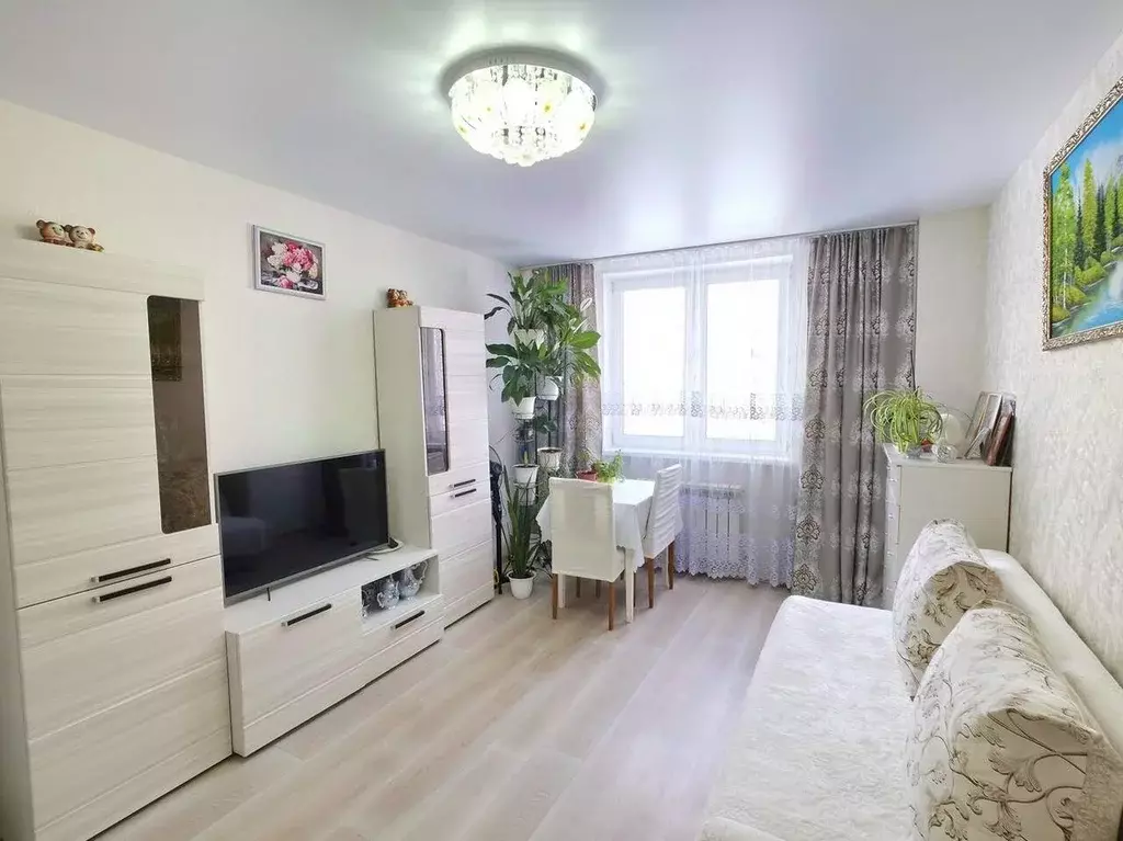 1-к кв. Чувашия, Чебоксары бул. Солнечный, 18к1 (42.5 м) - Фото 1